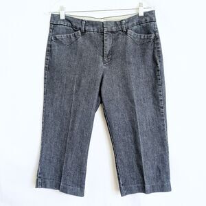 Dockers Womens Size 6 Denim Jean Bermuda Shorts Medium Rise 4 Pockets